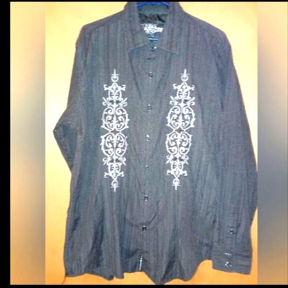 TM Exposure Men's Button down dress shirt XL